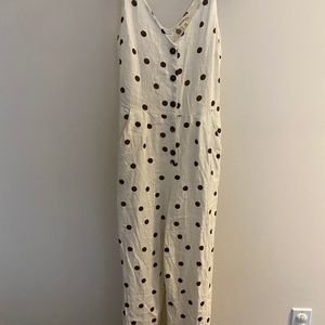 BNWT Monteau Linen Blend Polka Dot 7/8 length romper